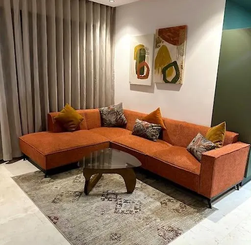Studio Luxueux Bien Meuble