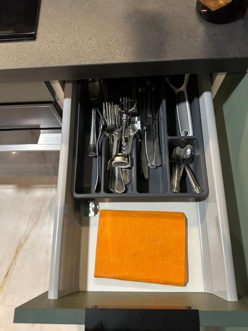 Luxueux Bien Meuble Apartamento